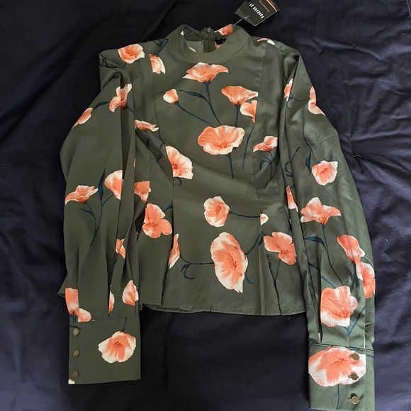 FOREVER 21 FLORAL LONG SLEEVE WITH ZIPPER (NEW WITH TAGS) - Picture 7 of 7